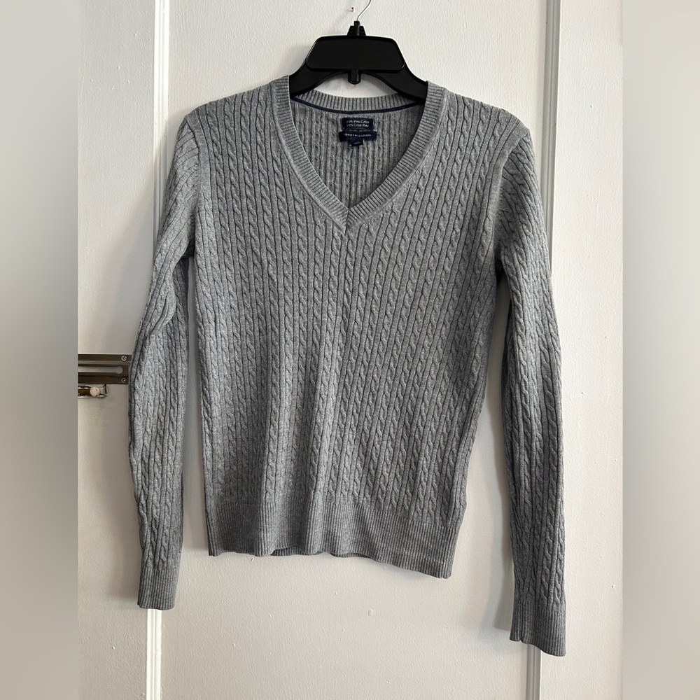 Tommy Hilfiger women’s S grey cable knit pima cotton v-neck sweater - Picture 1 of 4